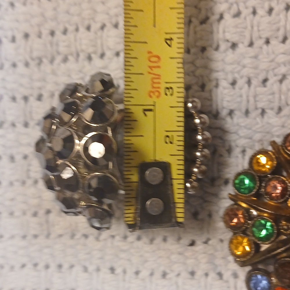 Colorful Vintage Gem Brooch and Black Gem Ring Set - Picture 13 of 14